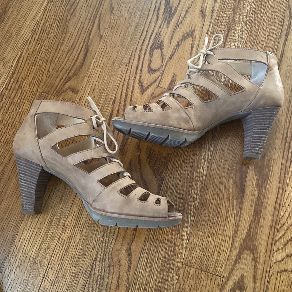 Paul Green Pumps